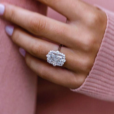 Romantic Engagement Rings | Dallas Guide to Styles & Inspiration