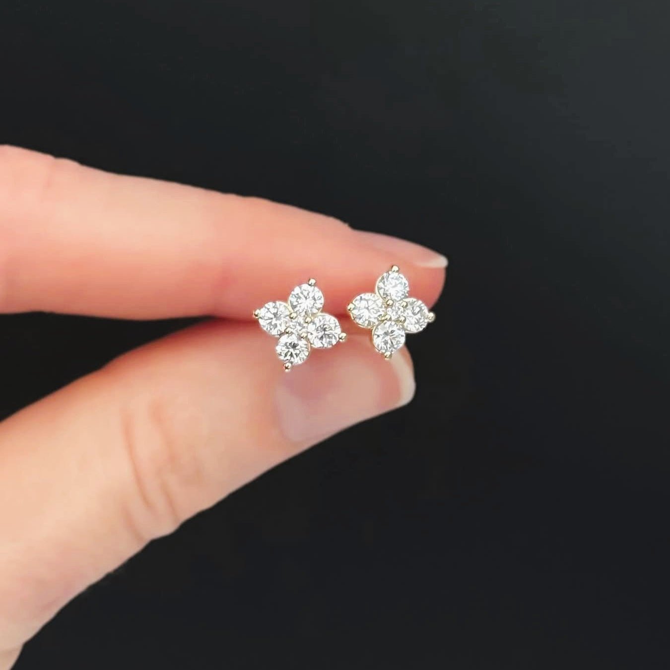 Round Diamond Clover Earrings - Shapiro Diamonds
